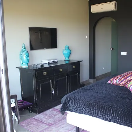 Luxurious Villa In Silves With Swimming Pool